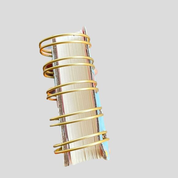 Hello Kitty Reporters Notebook 9x3 NEW - Picture 3 of 5